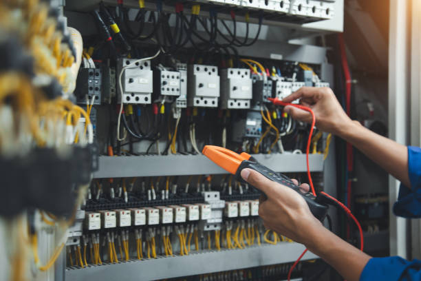 Best Circuit Breaker Repair  in Goodyear, AZ